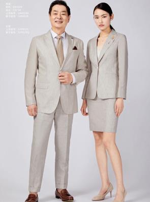 为什么要穿定制的西服？